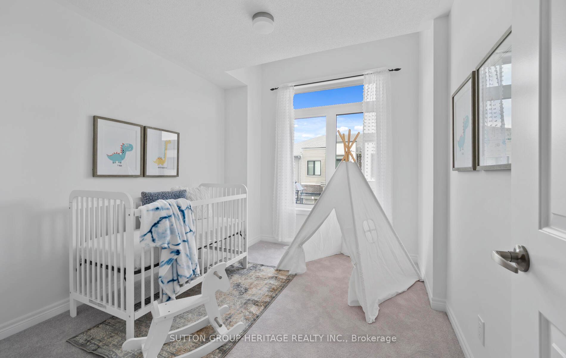 Photo 22 of 16 Sorbara Way, Whitby, Brooklin — HOMEH