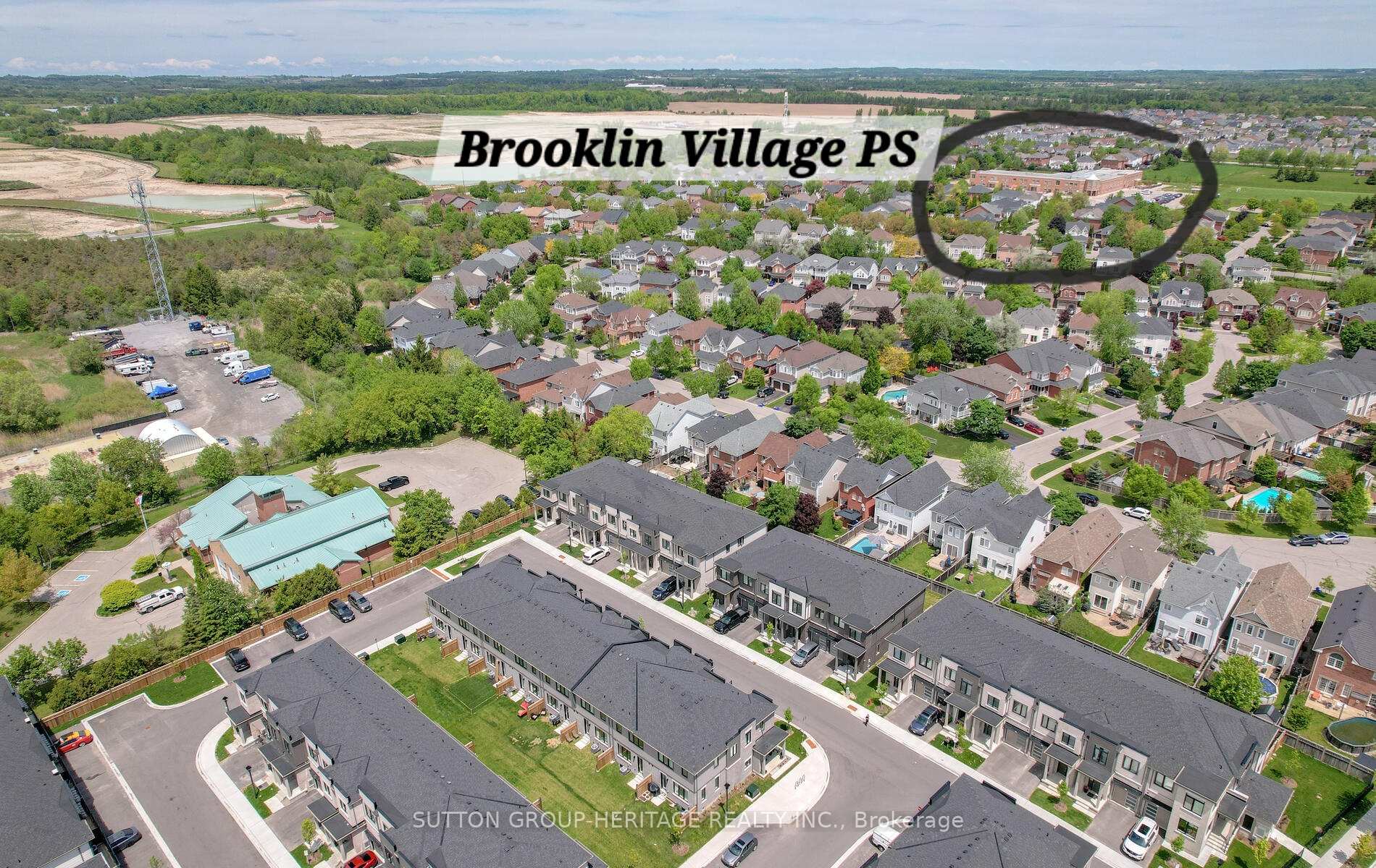 Photo 28 of 16 Sorbara Way, Whitby, Brooklin — HOMEH