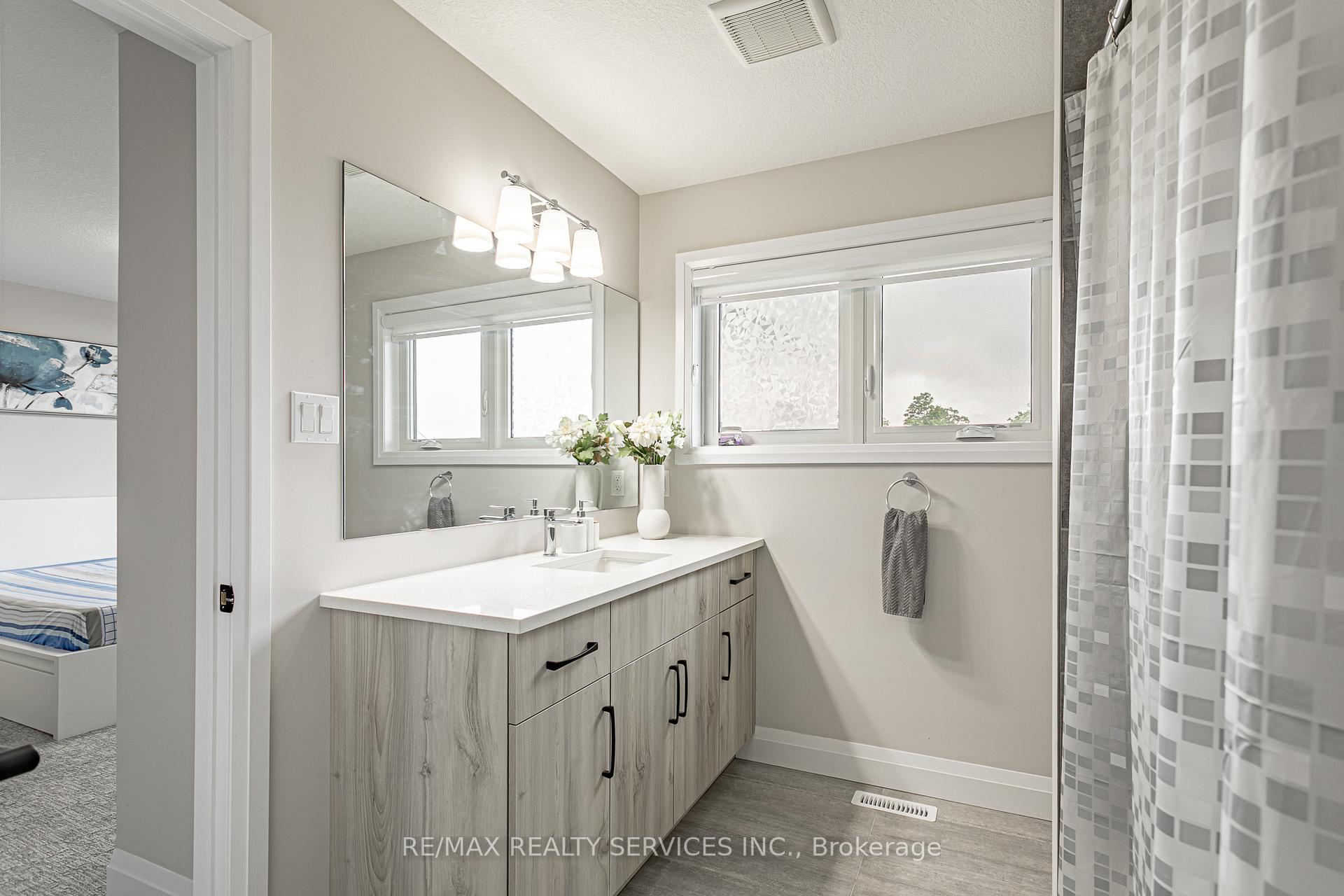 Photo 24 of 51 Wenger Road W, Woolwich, Elmira — HOMEH