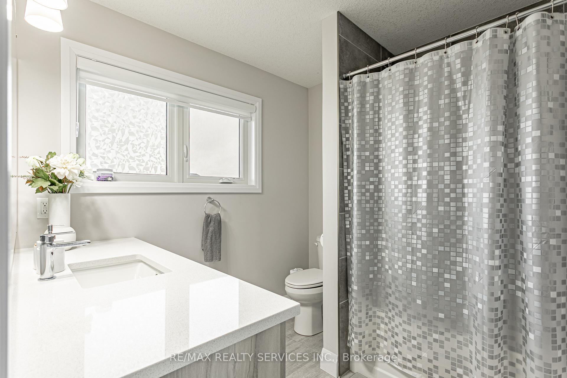 Photo 25 of 51 Wenger Road W, Woolwich, Elmira — HOMEH