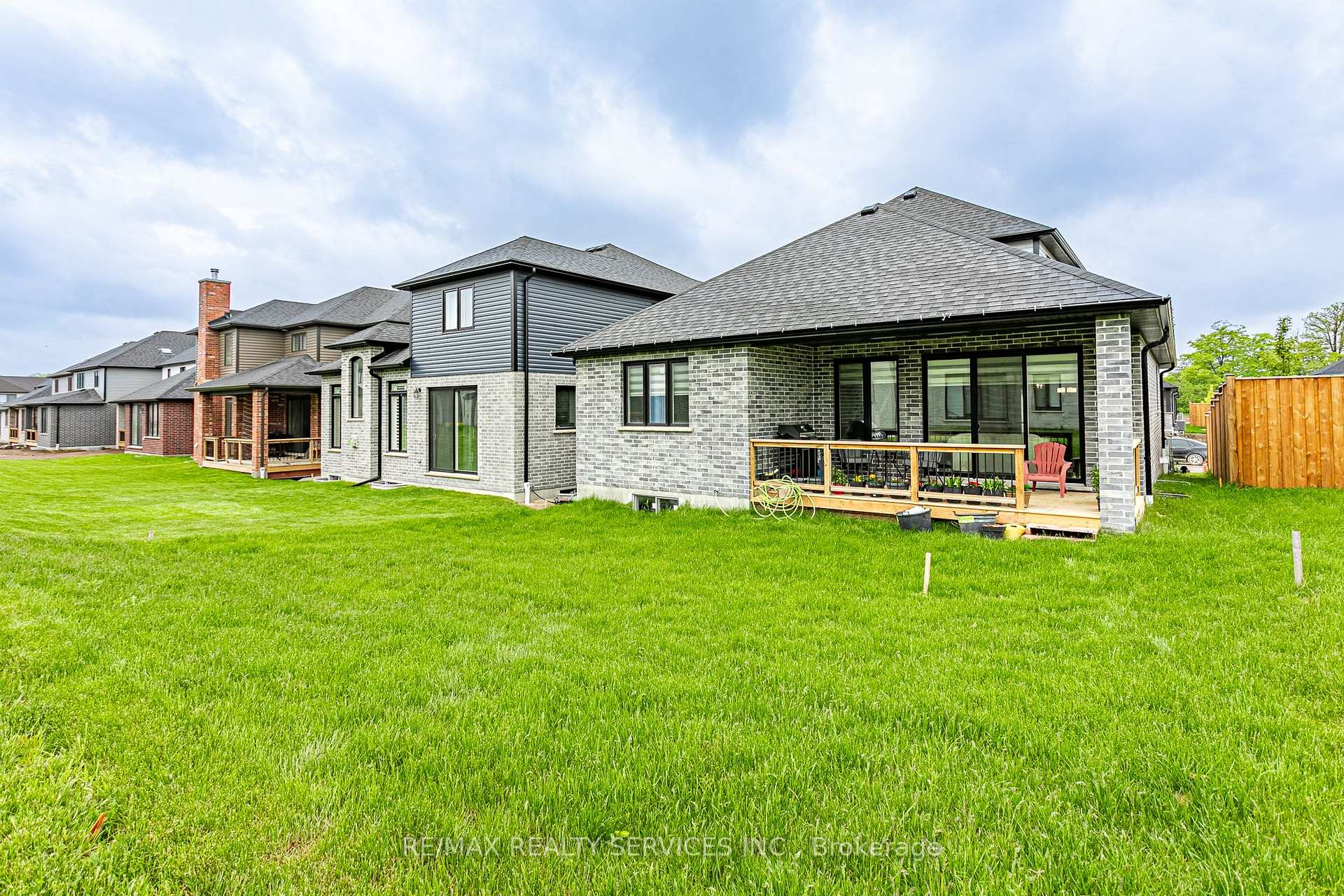 Photo 31 of 51 Wenger Road W, Woolwich, Elmira — HOMEH