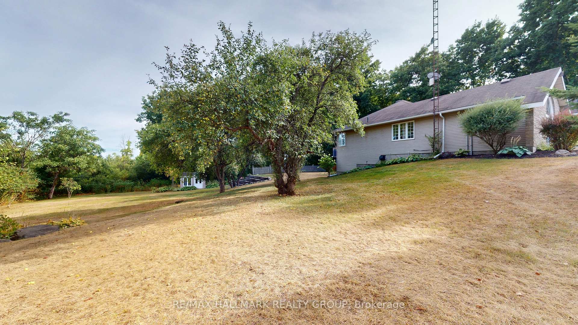 Photo 44 of 2661 Mcintosh Road W, Augusta, Augusta Twp — HOMEH