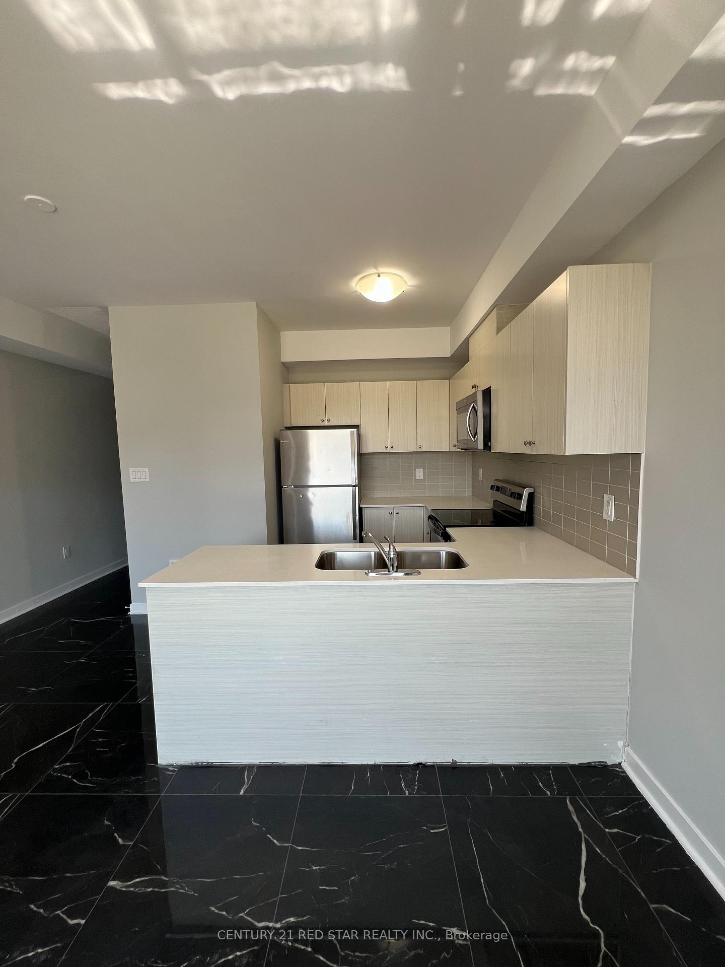Photo 6 of 218 Dalhousie Street, Vaughan, Vaughan Grove — HOMEH