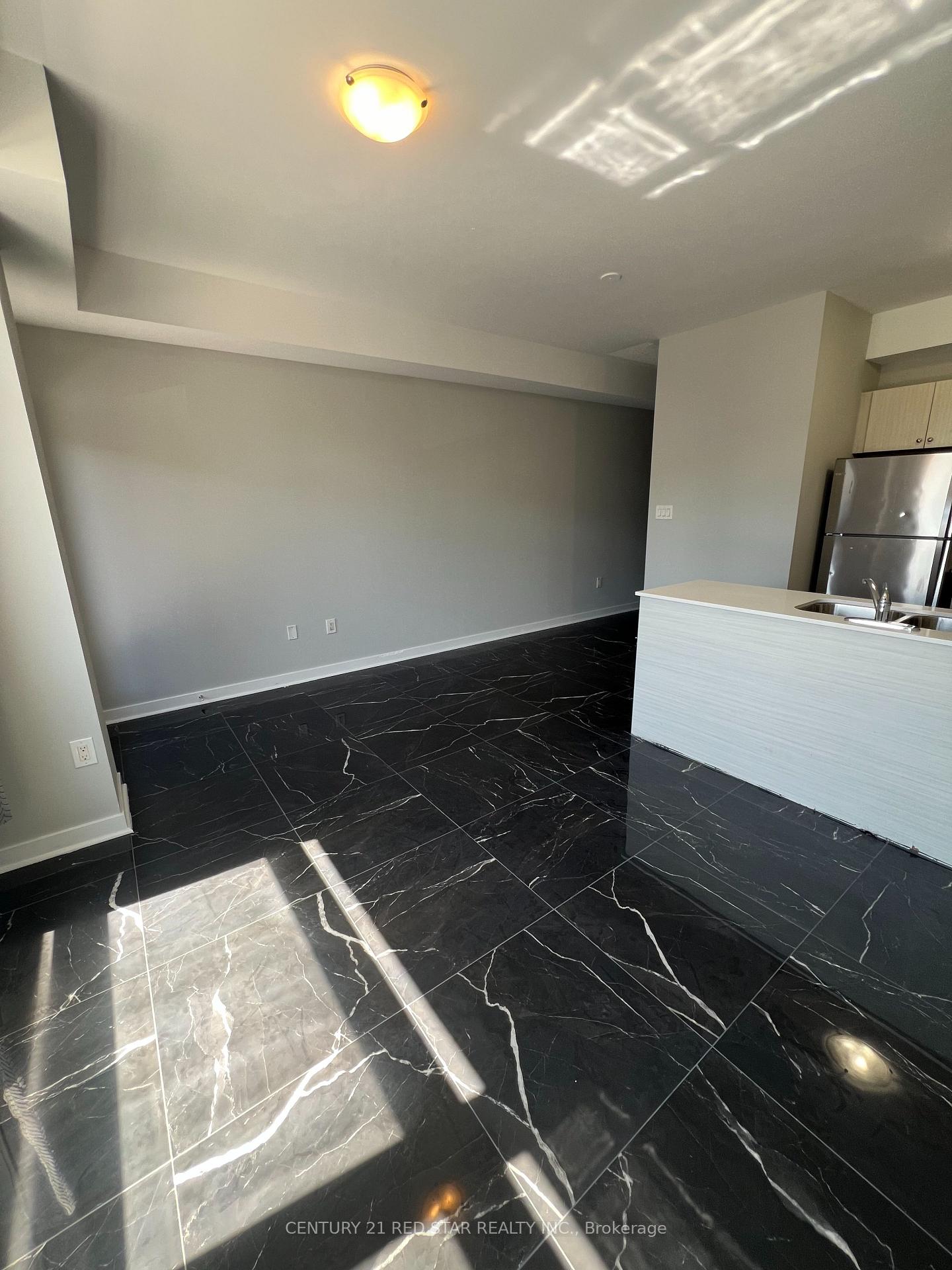 Photo 7 of 218 Dalhousie Street, Vaughan, Vaughan Grove — HOMEH