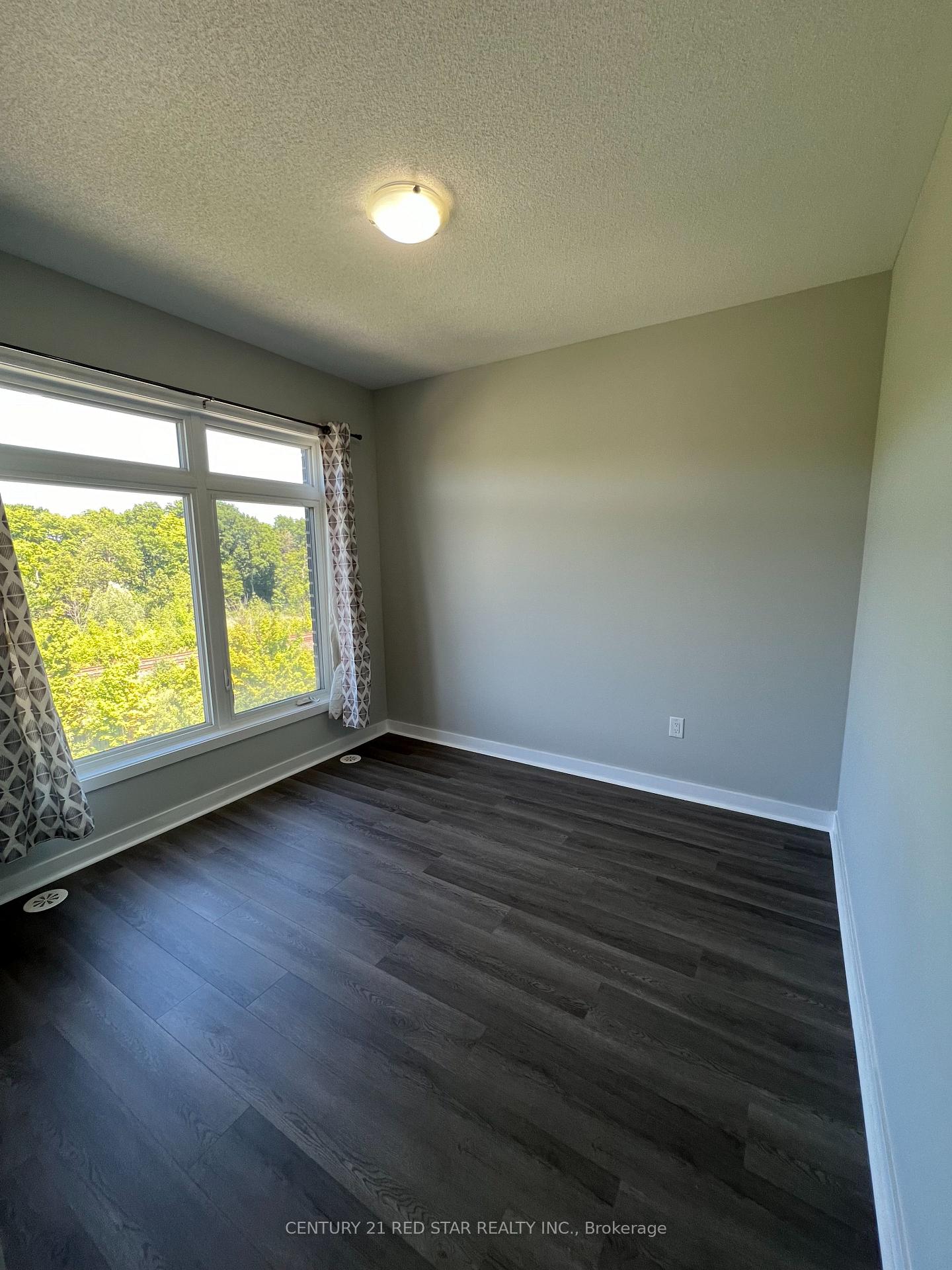 Photo 15 of 218 Dalhousie Street, Vaughan, Vaughan Grove — HOMEH