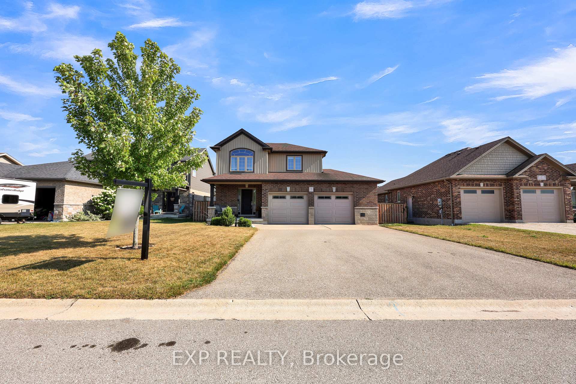 Photo 2 of 5 Oliver Crescent, Zorra, Thamesford — HOMEH