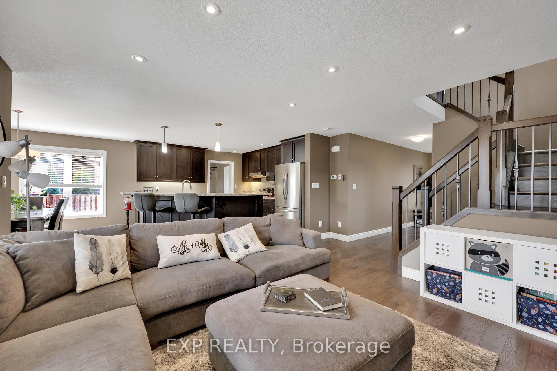 Photo 11 of 5 Oliver Crescent, Zorra, Thamesford — HOMEH