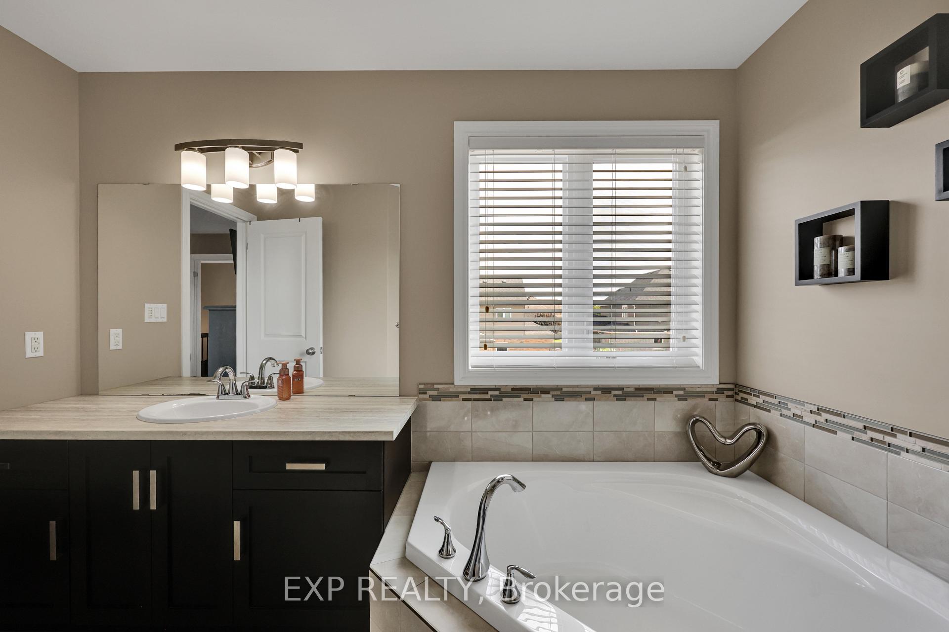 Photo 24 of 5 Oliver Crescent, Zorra, Thamesford — HOMEH
