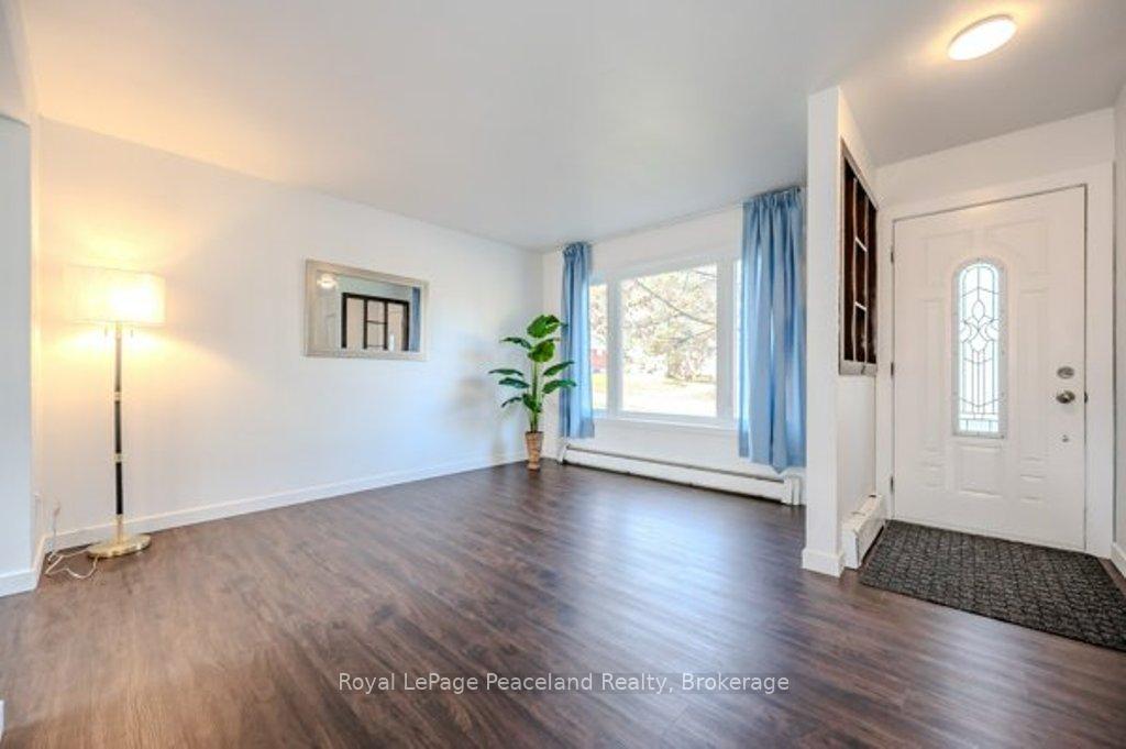 Photo 5 of 175 Cedarbrae Avenue, Waterloo — HOMEH