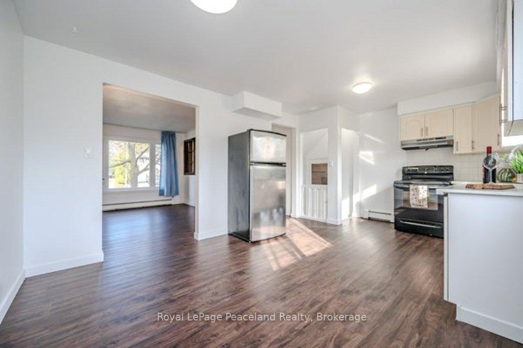 Photo 10 of 175 Cedarbrae Avenue, Waterloo — HOMEH