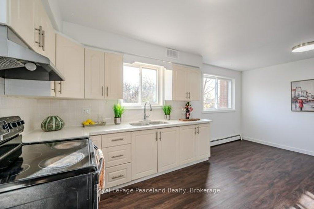 Photo 12 of 175 Cedarbrae Avenue, Waterloo — HOMEH