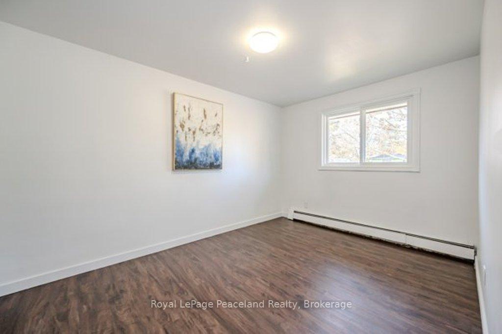 Photo 20 of 175 Cedarbrae Avenue, Waterloo — HOMEH