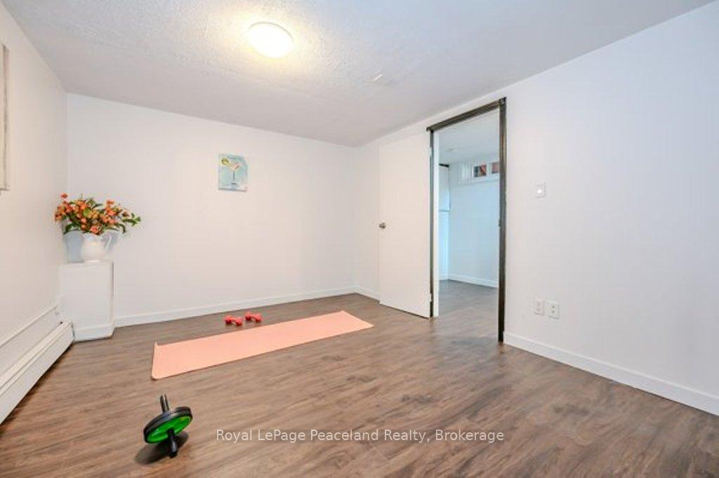Photo 25 of 175 Cedarbrae Avenue, Waterloo — HOMEH