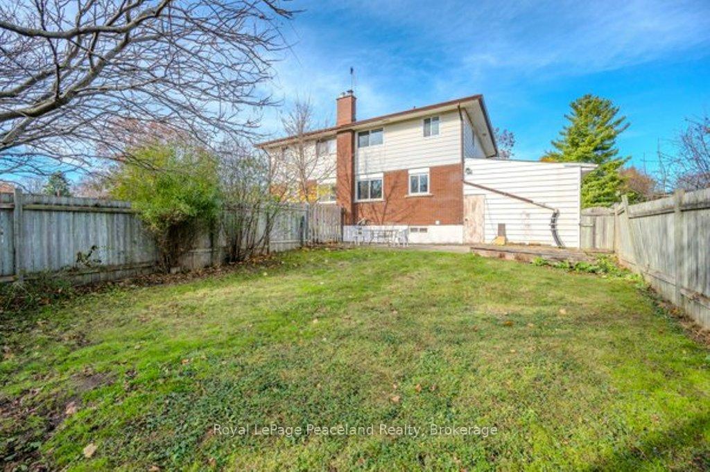 Photo 31 of 175 Cedarbrae Avenue, Waterloo — HOMEH