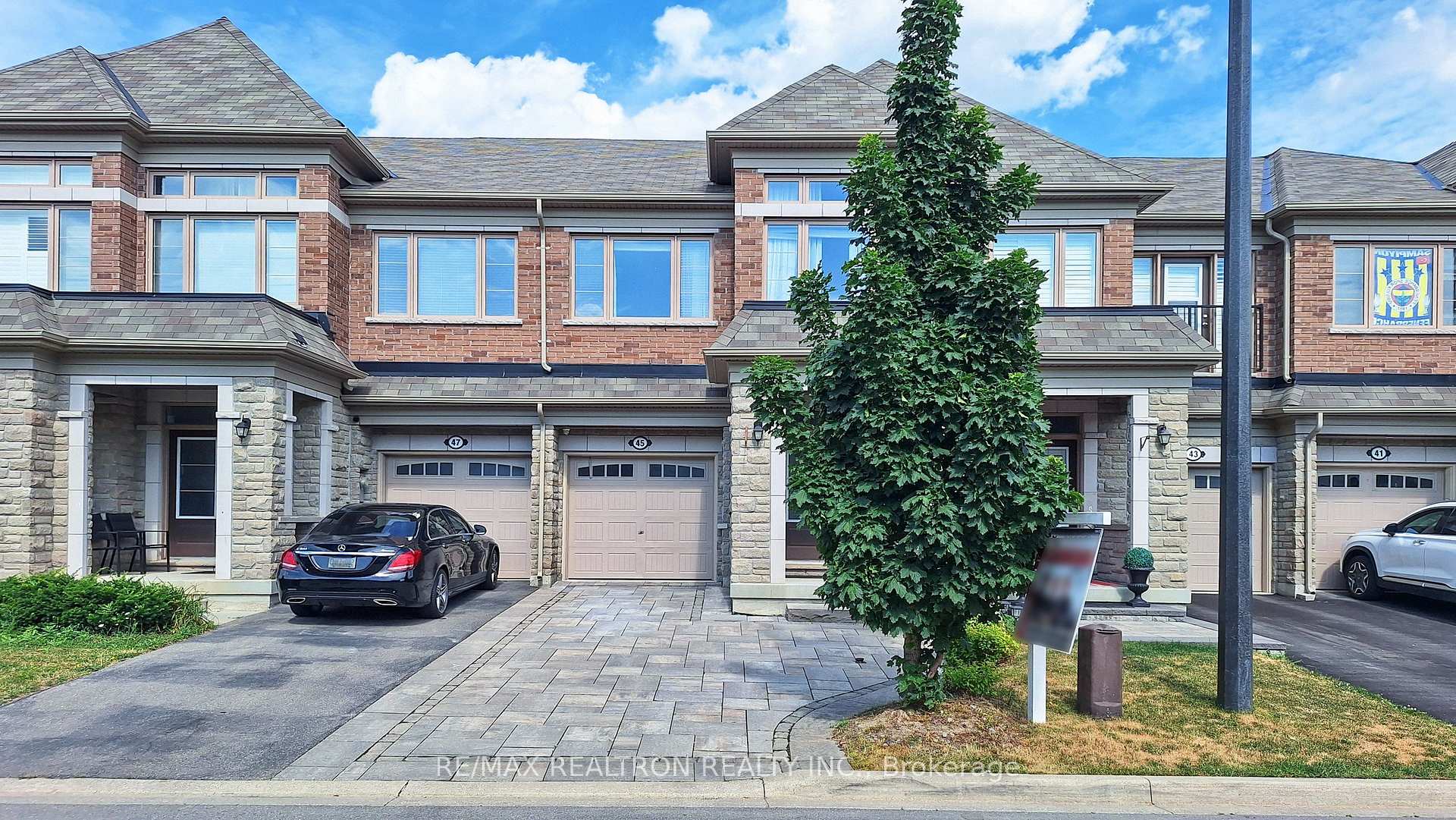 Photo 2 of 45 Vedette Way, Vaughan, Vellore Village — HOMEH