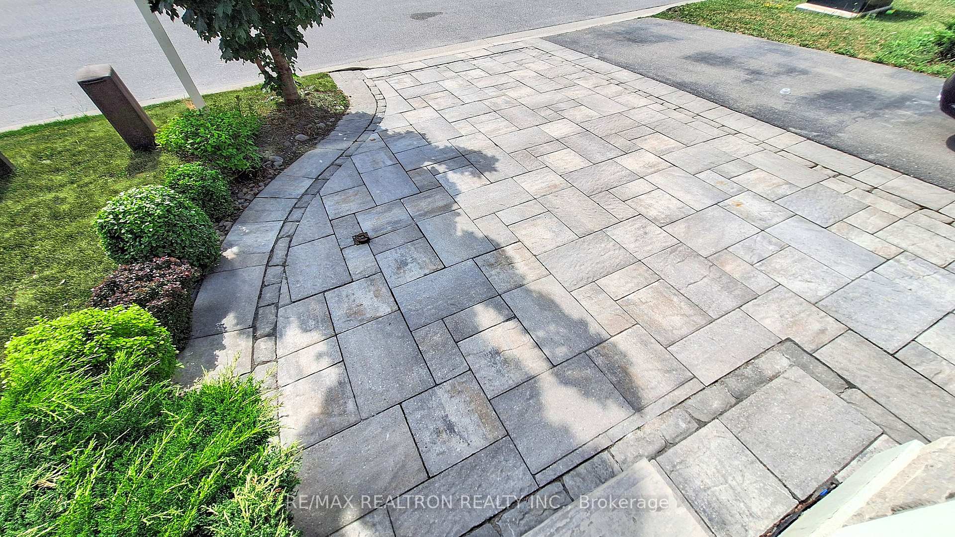 Photo 7 of 45 Vedette Way, Vaughan, Vellore Village — HOMEH