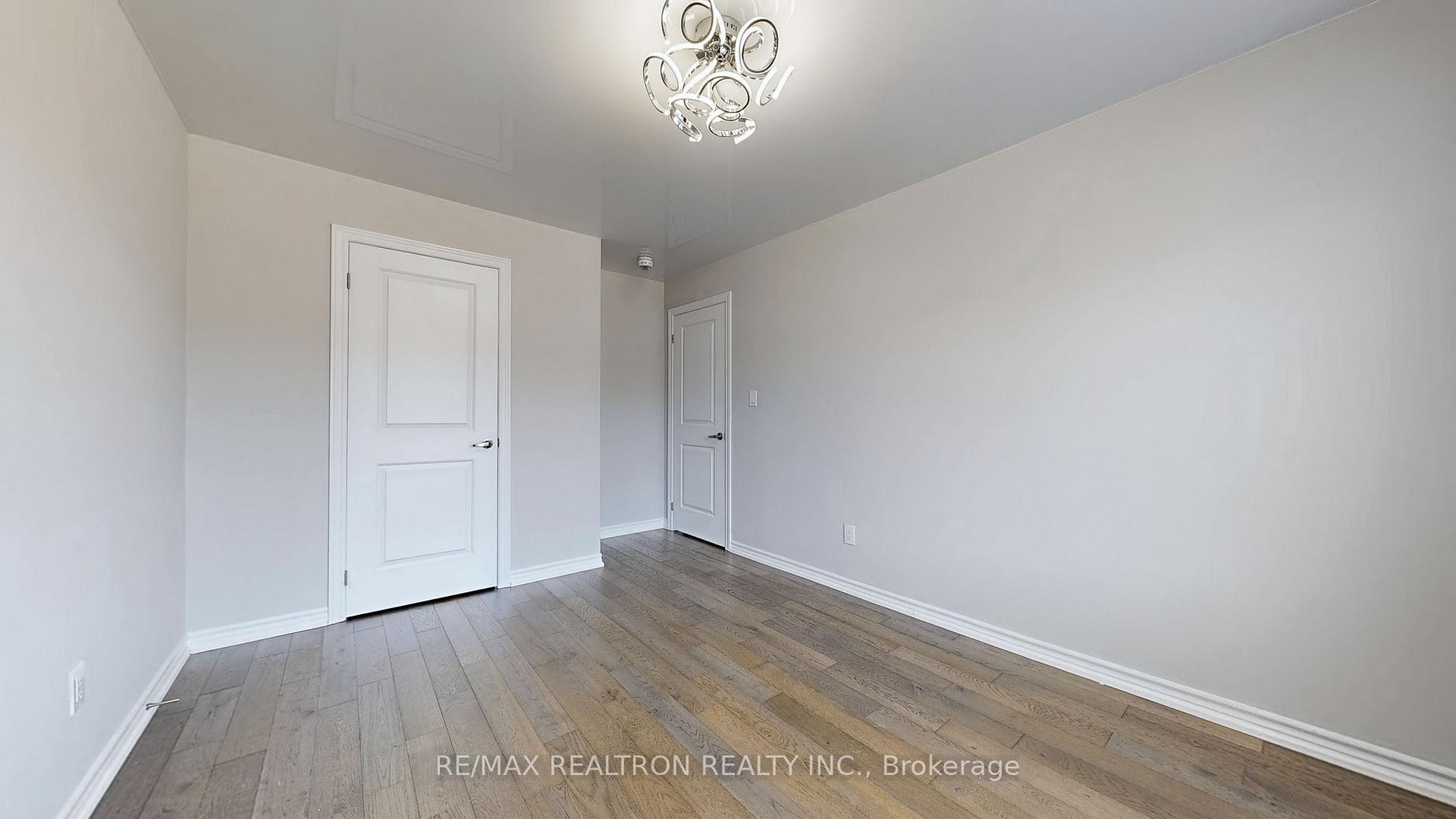 Photo 31 of 45 Vedette Way, Vaughan, Vellore Village — HOMEH