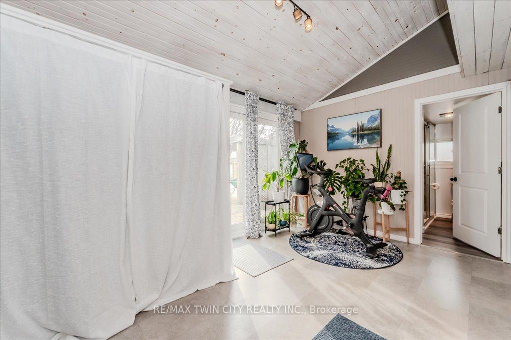 Photo 18 of 999 Northfield Drive E, Woolwich — HOMEH