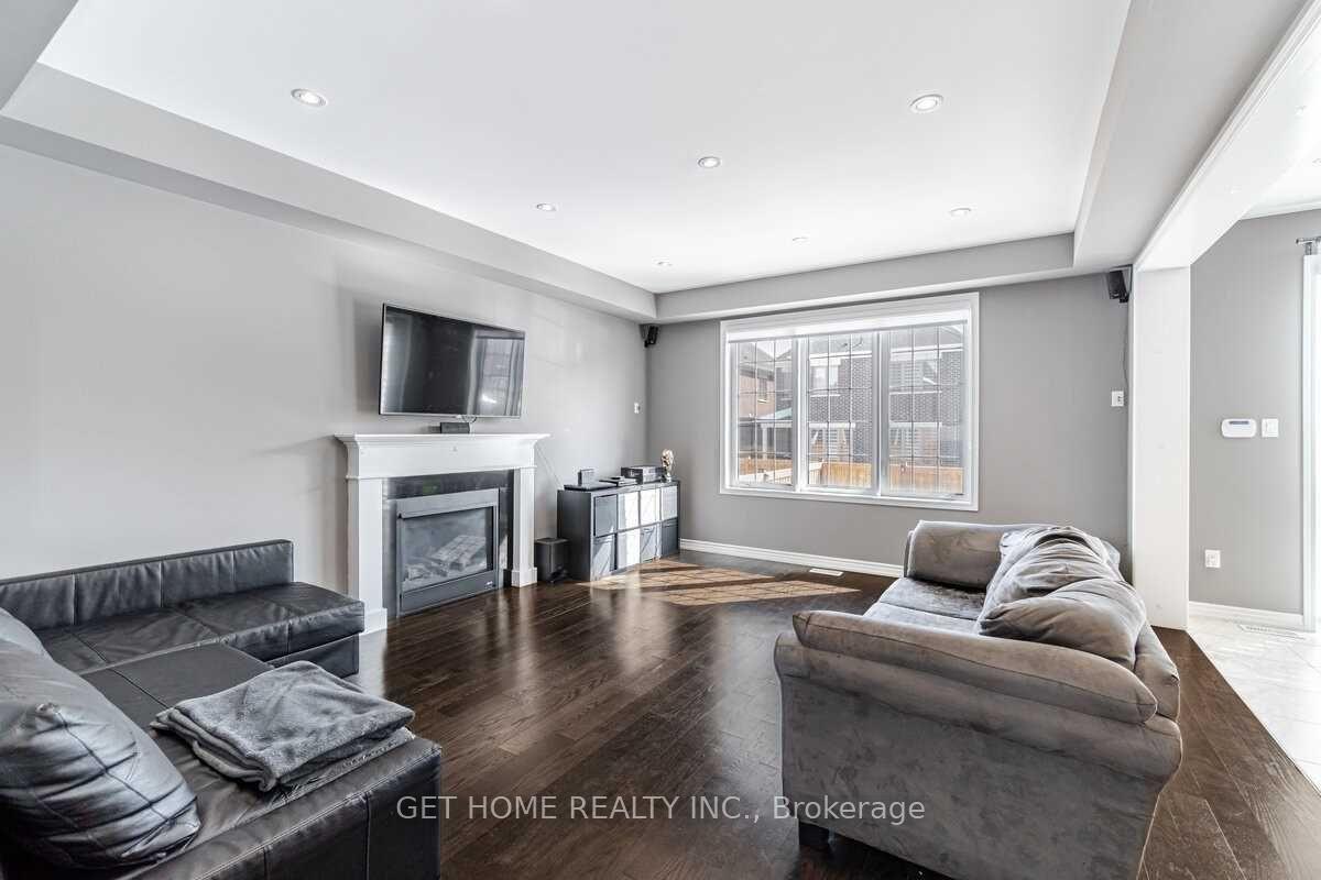 Photo 7 of Unit Main, 37 First Nations Trail, Vaughan, Kleinburg — HOMEH