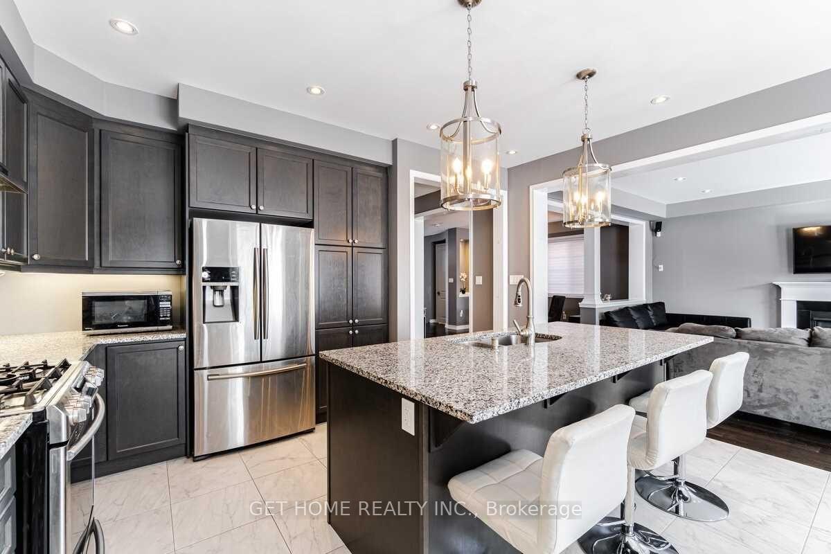 Photo 10 of Unit Main, 37 First Nations Trail, Vaughan, Kleinburg — HOMEH