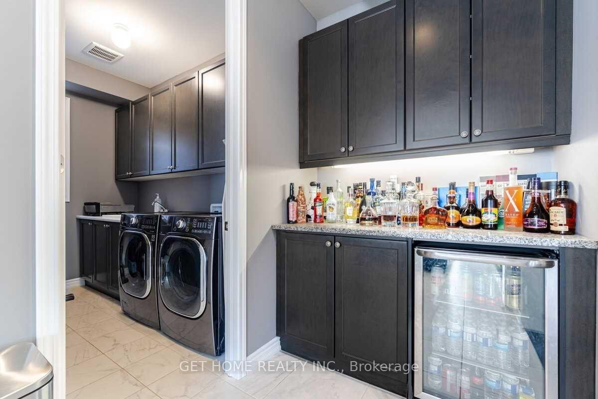 Photo 14 of Unit Main, 37 First Nations Trail, Vaughan, Kleinburg — HOMEH