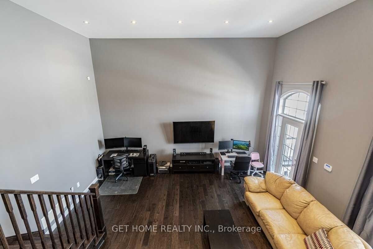 Photo 18 of Unit Main, 37 First Nations Trail, Vaughan, Kleinburg — HOMEH