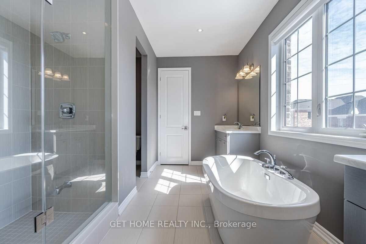 Photo 24 of Unit Main, 37 First Nations Trail, Vaughan, Kleinburg — HOMEH