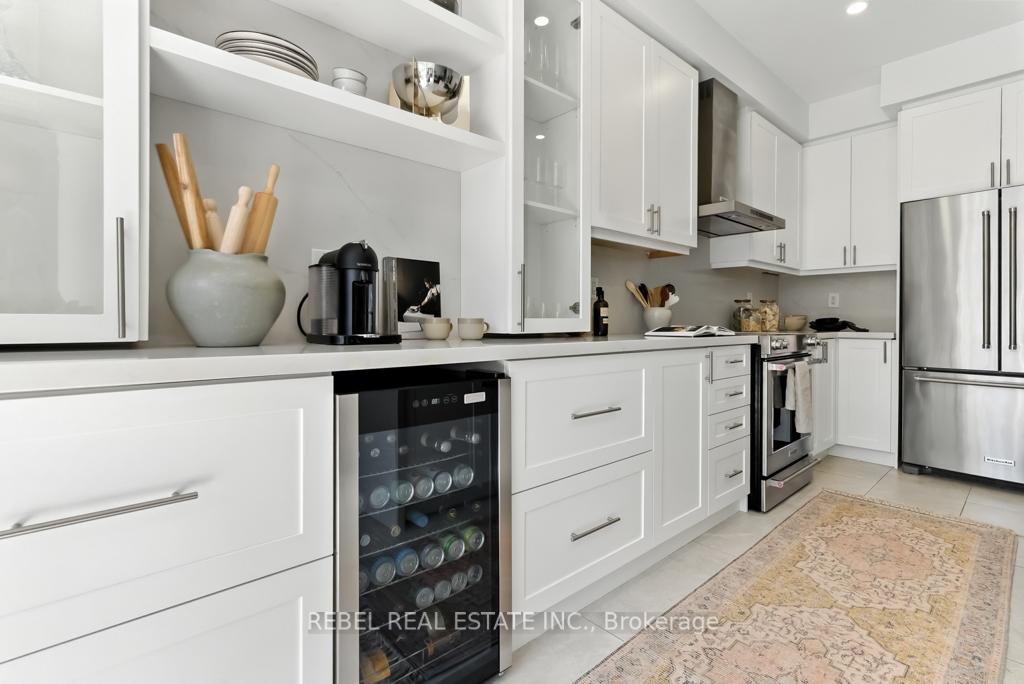 Photo 8 of 115 James Govan Drive, Whitby, Port Whitby — HOMEH