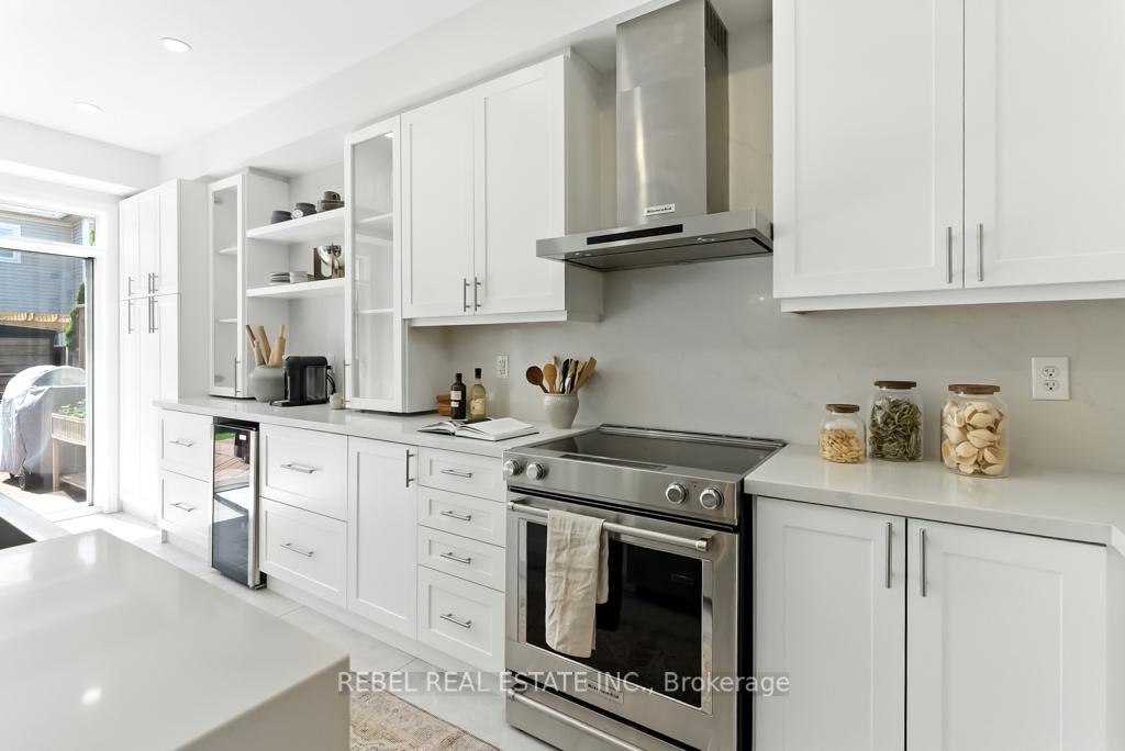 Photo 10 of 115 James Govan Drive, Whitby, Port Whitby — HOMEH