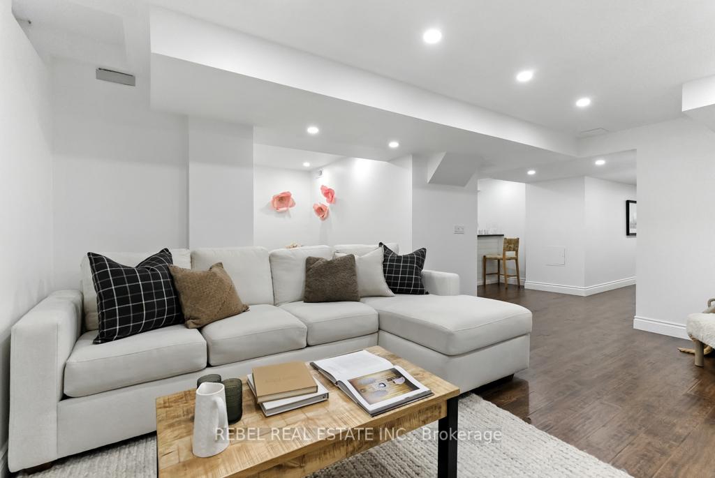 Photo 24 of 115 James Govan Drive, Whitby, Port Whitby — HOMEH