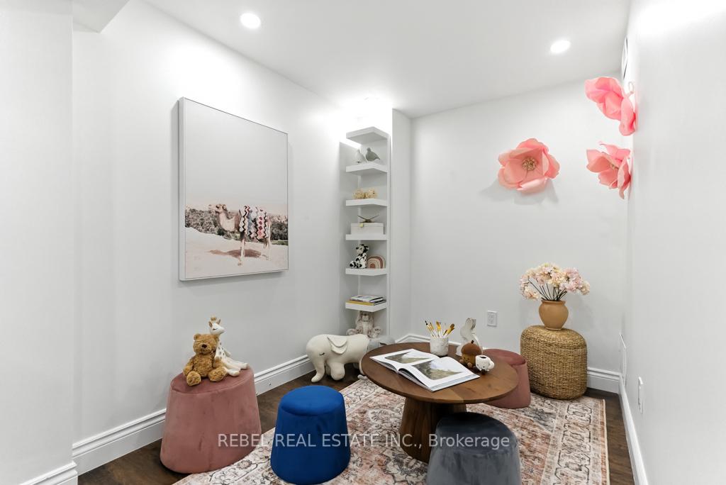 Photo 26 of 115 James Govan Drive, Whitby, Port Whitby — HOMEH
