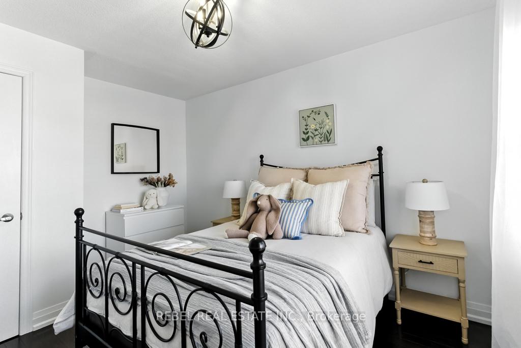 Photo 31 of 115 James Govan Drive, Whitby, Port Whitby — HOMEH