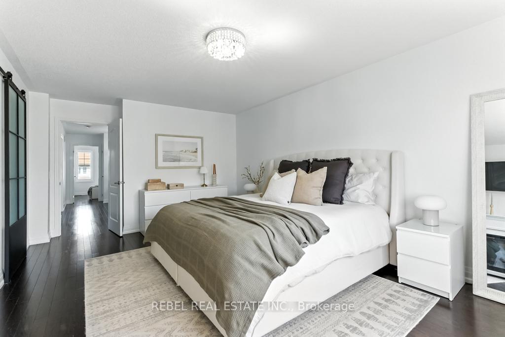 Photo 36 of 115 James Govan Drive, Whitby, Port Whitby — HOMEH