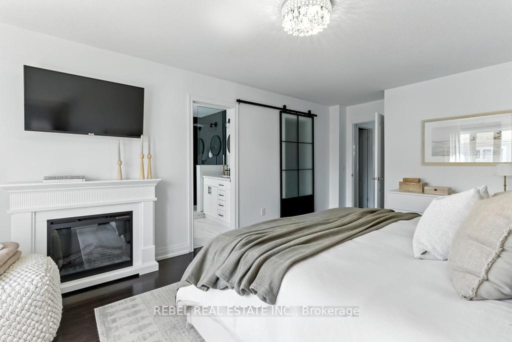 Photo 37 of 115 James Govan Drive, Whitby, Port Whitby — HOMEH