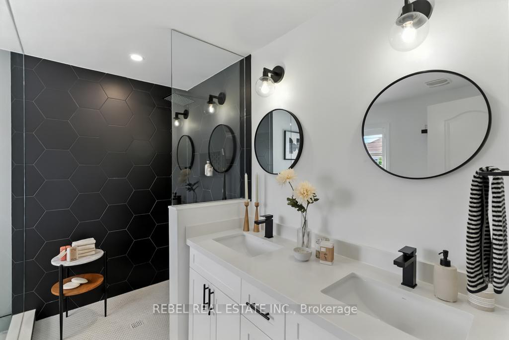 Photo 39 of 115 James Govan Drive, Whitby, Port Whitby — HOMEH