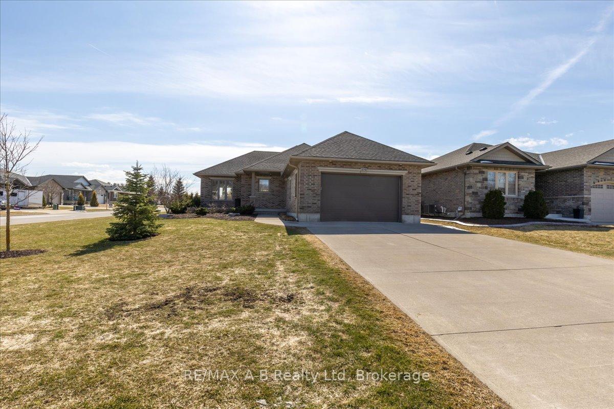 Photo 1 of 270 Sunset Drive, West Perth, Mitchell — HOMEH