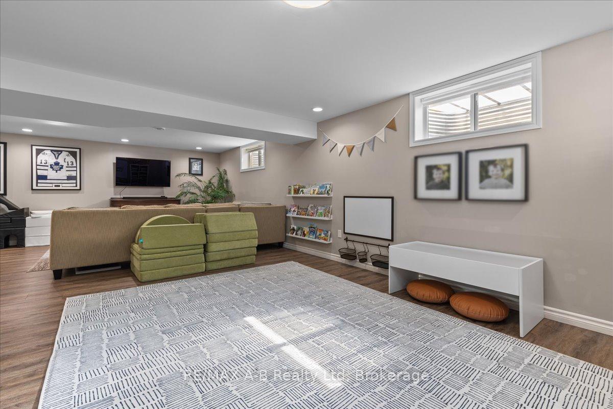 Photo 27 of 270 Sunset Drive, West Perth, Mitchell — HOMEH