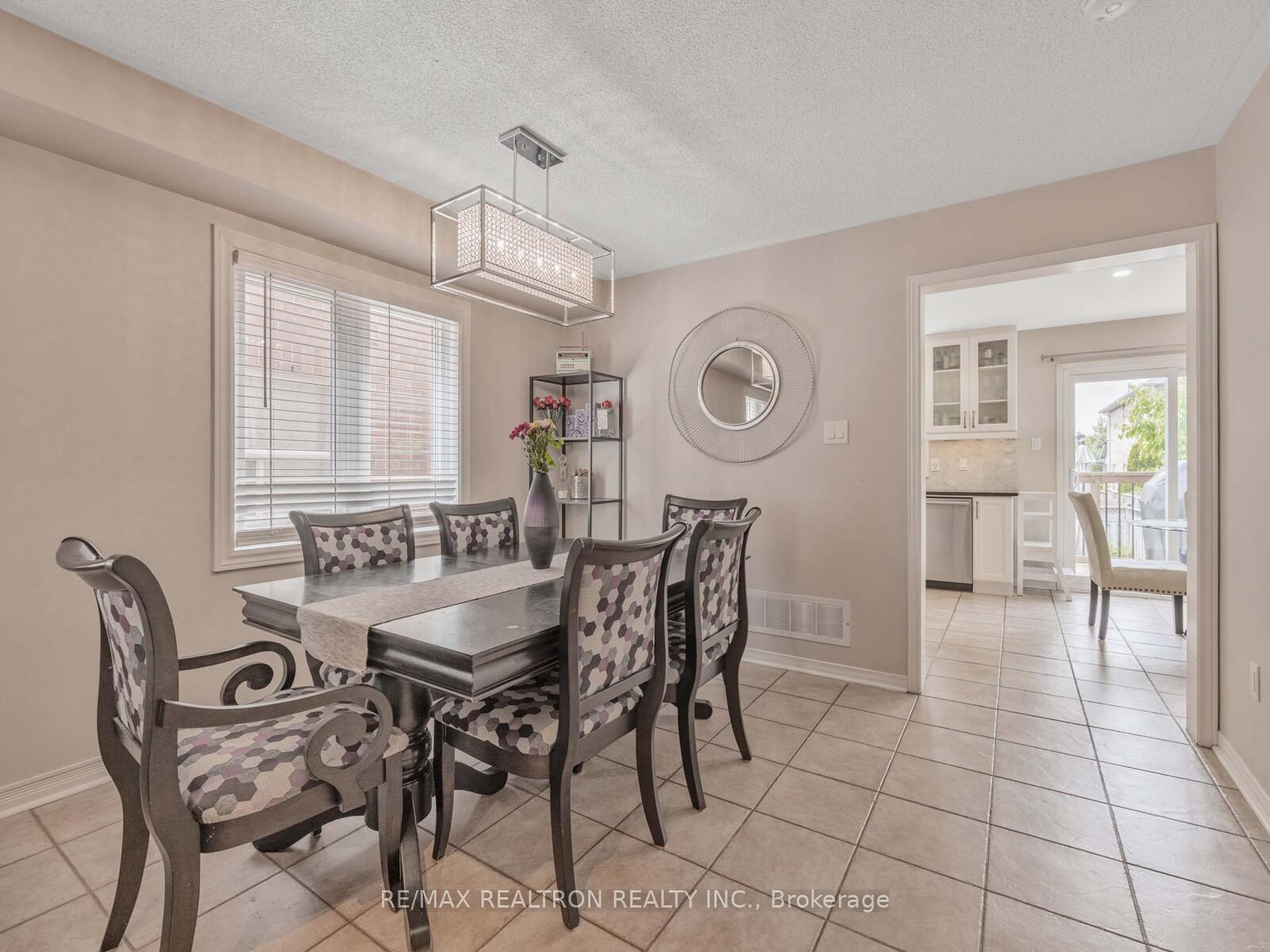 Photo 7 of 86 Marathon Avenue, Vaughan, Patterson — HOMEH