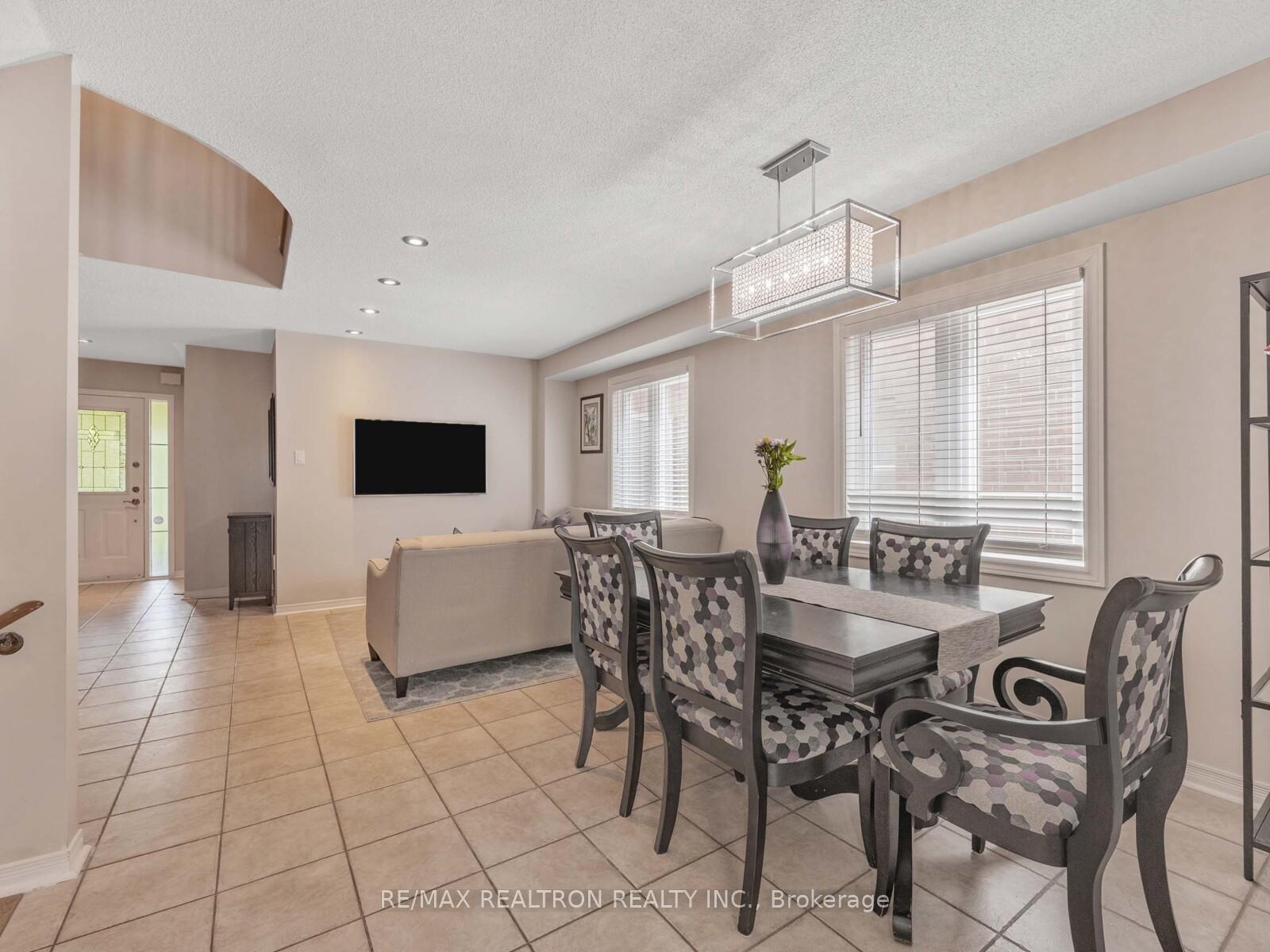 Photo 27 of 86 Marathon Avenue, Vaughan, Patterson — HOMEH