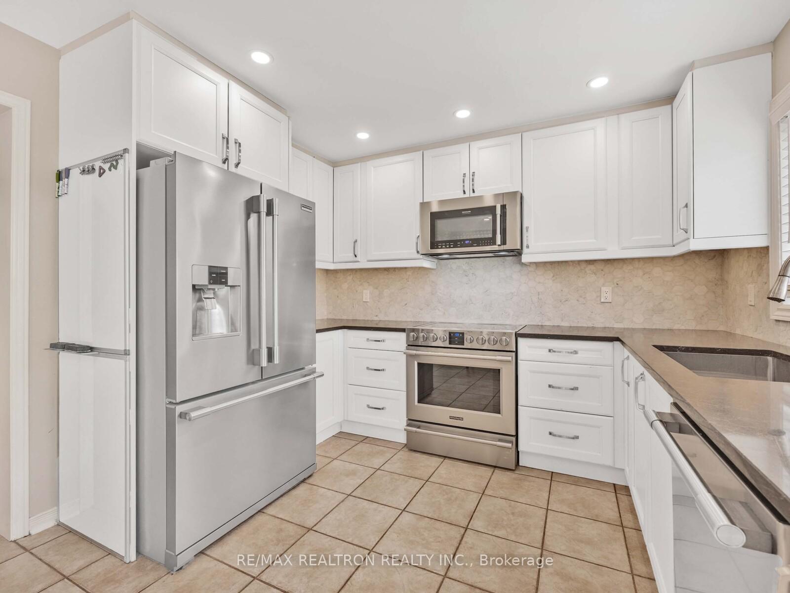 Photo 31 of 86 Marathon Avenue, Vaughan, Patterson — HOMEH