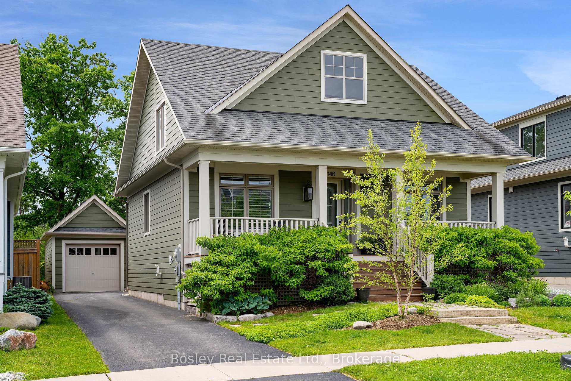 Photo 1 of 146 Snow Apple Crescent, Blue Mountains — HOMEH