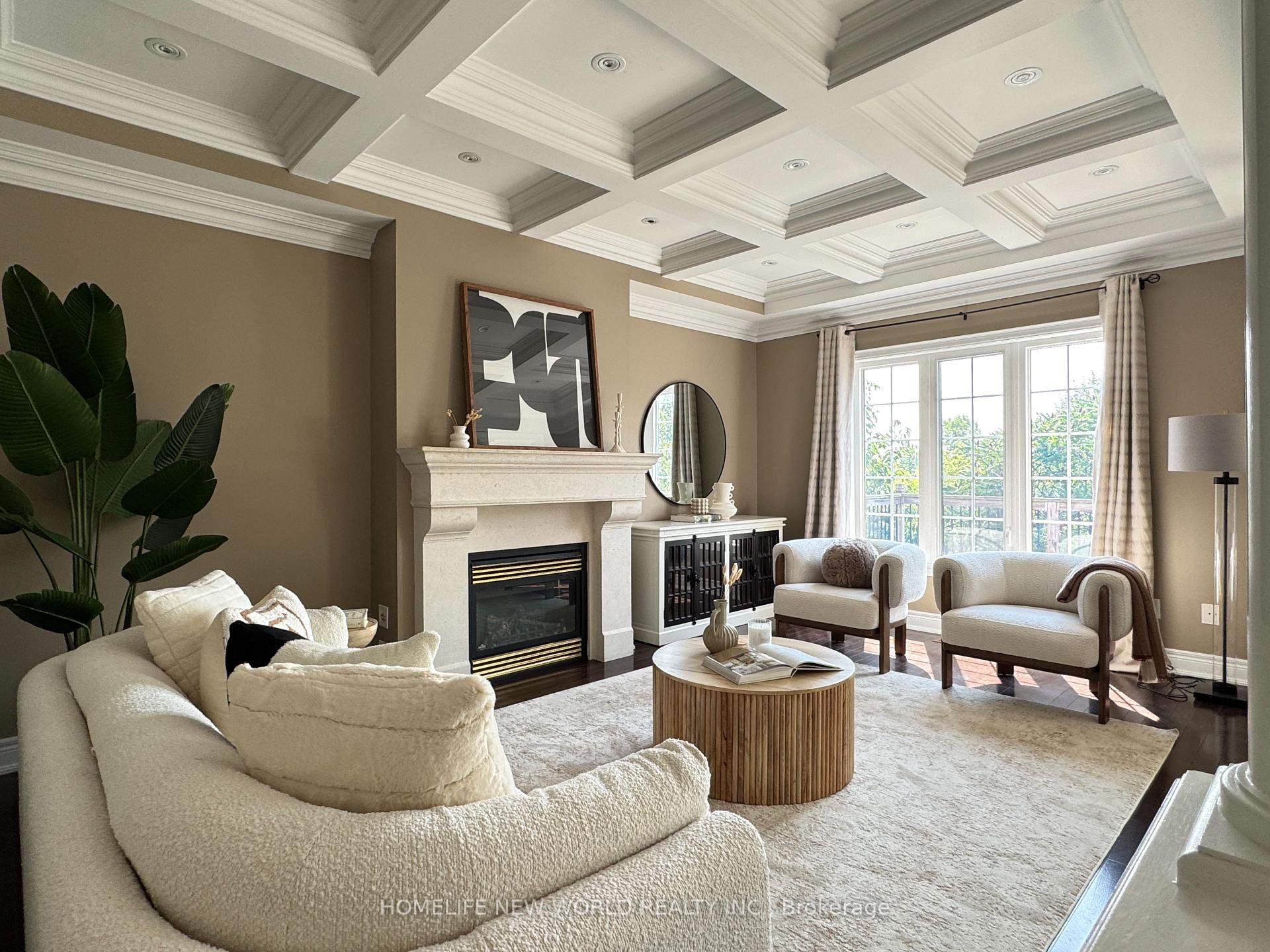 Photo 4 of 117 Lady Karen Crescent, Vaughan, Patterson — HOMEH