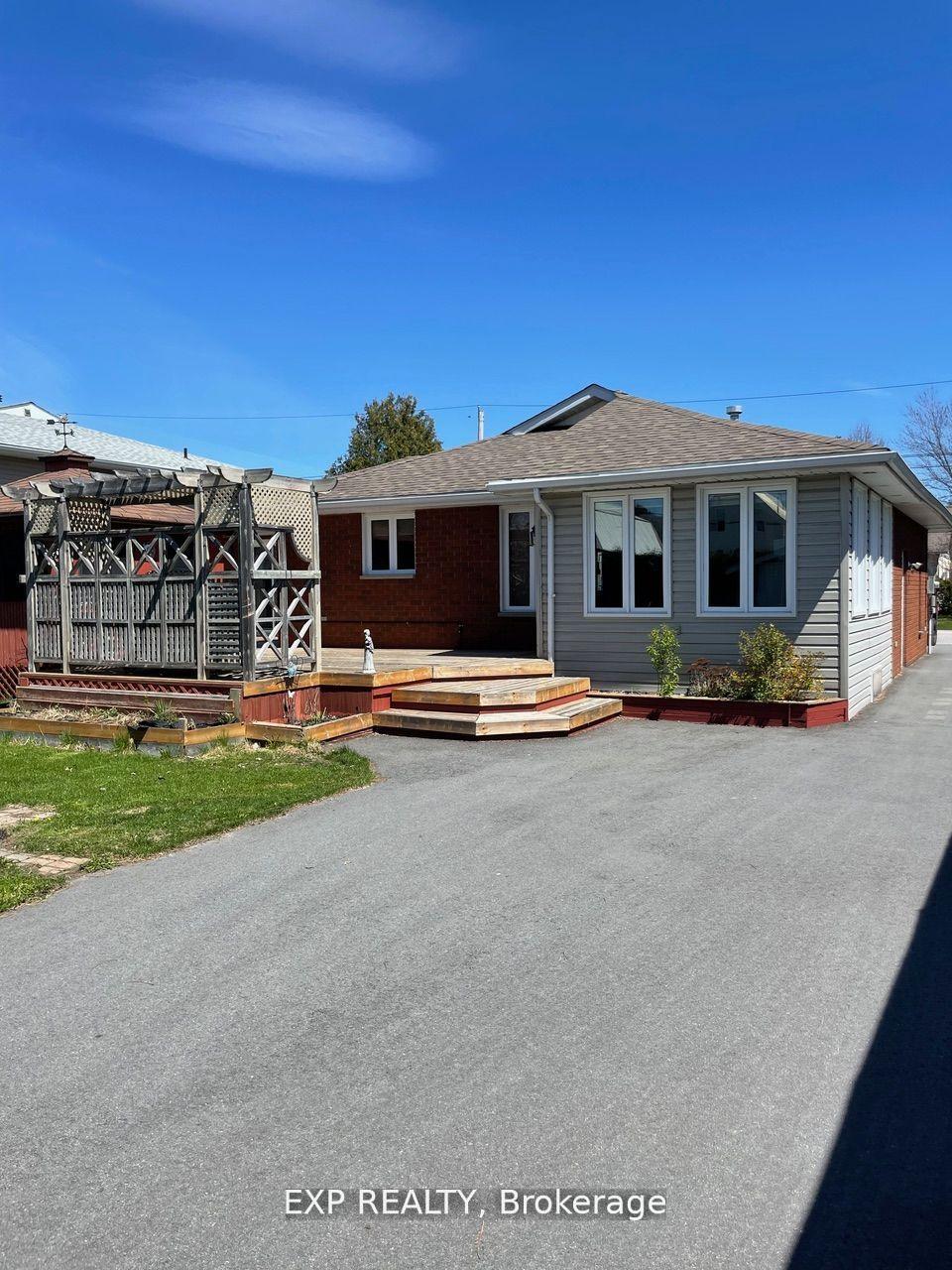 Photo 2 of 195 Carrie Street, West Nipissing, Sturgeon Falls — HOMEH