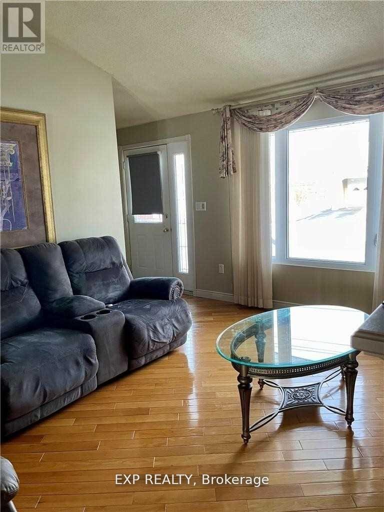 Photo 9 of 195 Carrie Street, West Nipissing, Sturgeon Falls — HOMEH