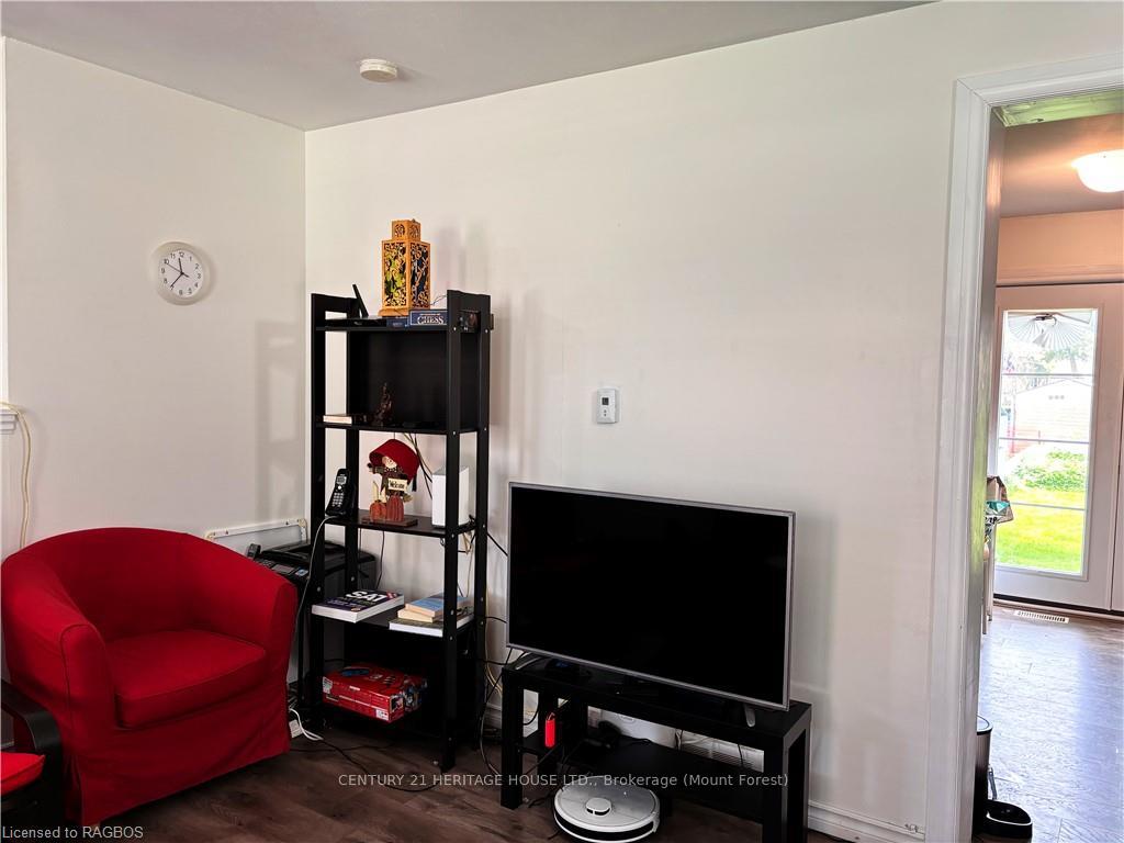 Photo 3 of Unit B, 49 Marshall Street, Waterloo — HOMEH