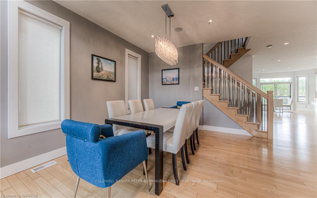 Photo 11 of 430 Rideau River Street, Waterloo, Conservation Meadows — HOMEH