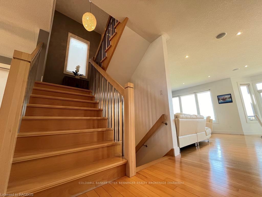 Photo 13 of 430 Rideau River Street, Waterloo, Conservation Meadows — HOMEH