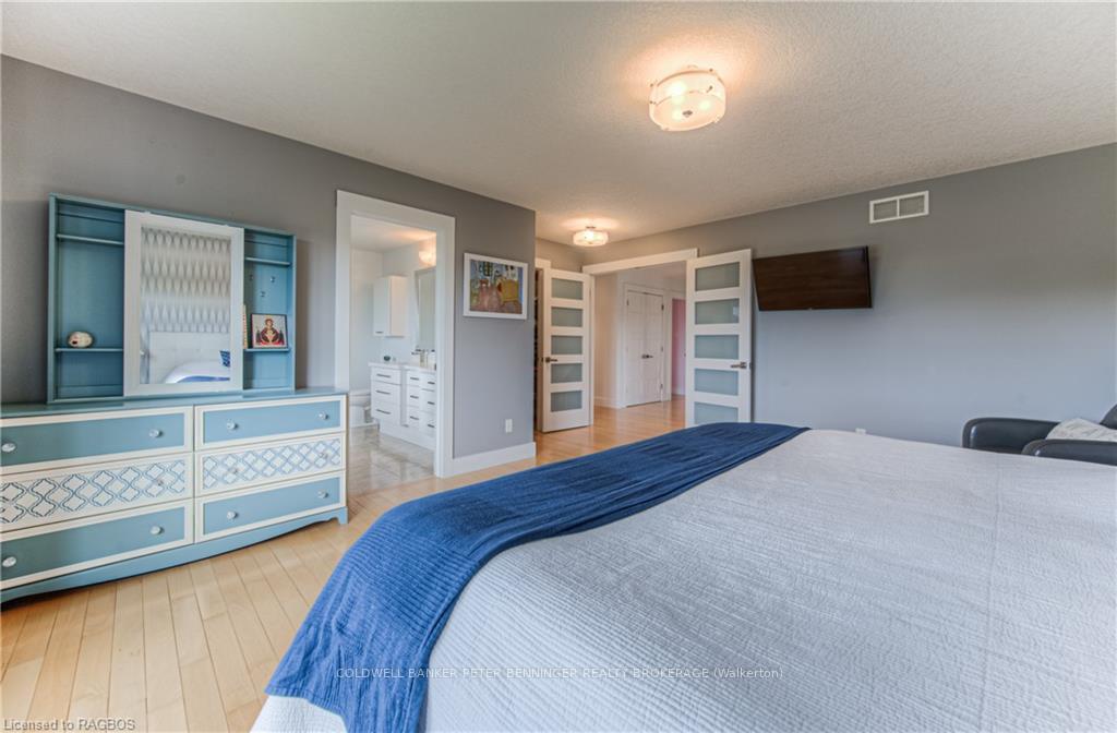 Photo 17 of 430 Rideau River Street, Waterloo, Conservation Meadows — HOMEH