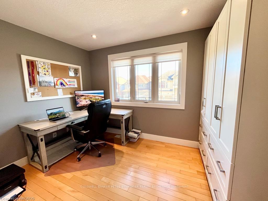 Photo 21 of 430 Rideau River Street, Waterloo, Conservation Meadows — HOMEH