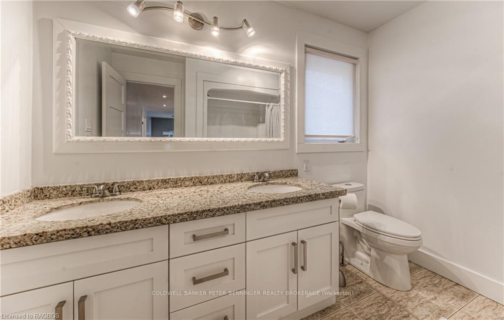 Photo 25 of 430 Rideau River Street, Waterloo, Conservation Meadows — HOMEH